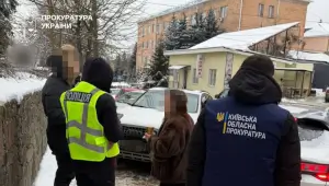 Посадовця міськради Василькова підозрюють у вимаганні $5 тисяч за дозвіл на тимчасову споруду?