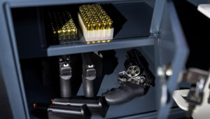 Як вибрати сейф для зброї: юридичні норми та поради з безпеки